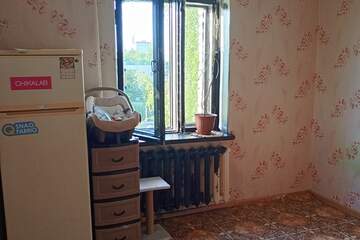 Комната, (всего 10 ком.), 14 м², 5/9 эт.