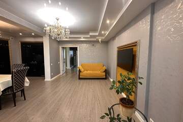 3-к квартира, 100 м², 8/9 эт.