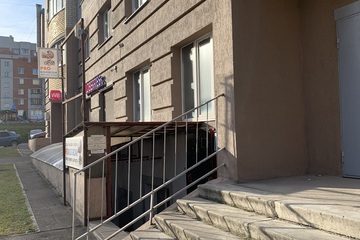 Помещение своб.назн., 99,7 м², 1/10 эт.