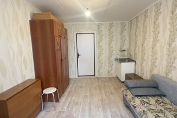 Комната, (всего 6 ком.), 18 м², 4/5 эт.