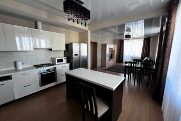 3-к квартира, 101 м², 4/5 эт.