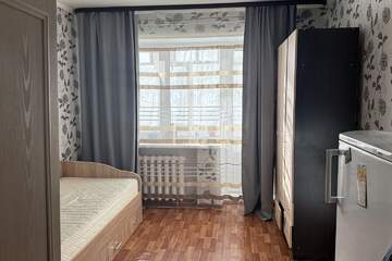 Комната, (всего 6 ком.), 16 м², 2/4 эт.