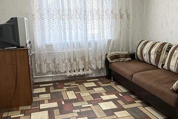 Комната, (всего 6 ком.), 12,6 м², 2/4 эт.