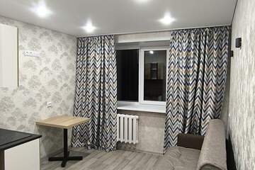 Комната, (всего 10 ком.), 14 м², 4/5 эт.