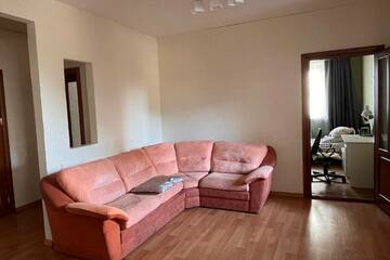 2-к квартира, 74,2 м², 1/7 эт.