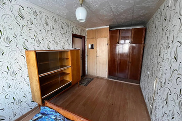 Комната, (всего 4 ком.), 13,7 м², 3/9 эт.
