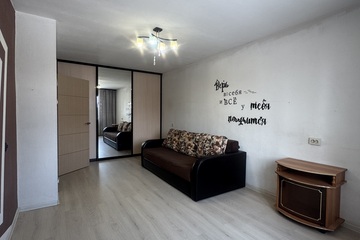 1-к квартира, 38 м², 2/9 эт.