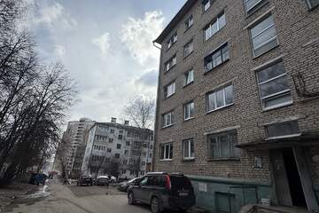 Комната, (всего 5 ком.), 12,4 м², 5/5 эт.