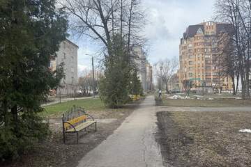 Комната, (всего 5 ком.), 12,4 м², 5/5 эт.