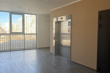 2-к квартира, 75 м², 1/6 эт.