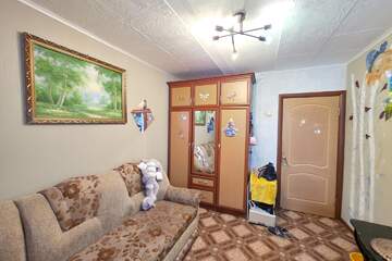 Комната, (всего 5 ком.), 13,2 м², 6/9 эт.