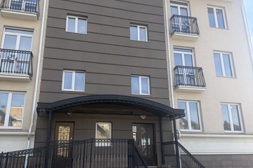 2-к квартира, 95 м², 2/5 эт.