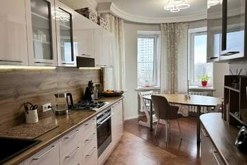 3-к квартира, 80 м², 4/10 эт.