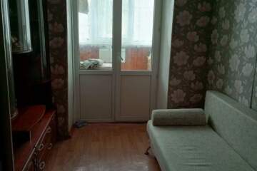 Комната, (всего 2 ком.), 18 м², 2/5 эт.