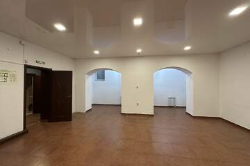 Помещение своб.назн., 143,7 м²
