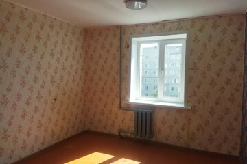 Комната, (всего 4 ком.), 12 м², 7/9 эт.