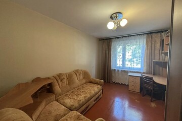 Комната, (всего 3 ком.), 55 м², 1/9 эт.