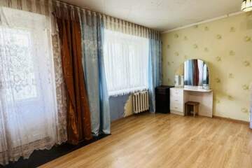 Комната, (всего 4 ком.), 21,9 м², 2/5 эт.