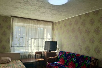 Комната, (всего 5 ком.), 18 м², 3/9 эт.