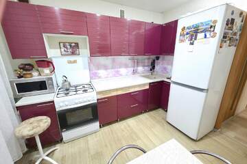 2-к квартира, 47,6 м², 1/9 эт.