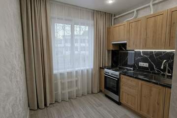 2-к квартира, 42 м², 1/5 эт.