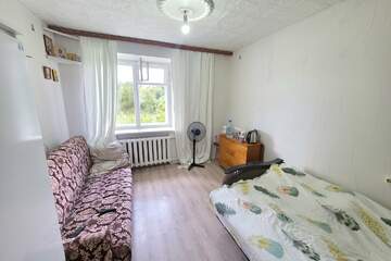 Комната, (всего 2 ком.), 25 м², 1/5 эт.