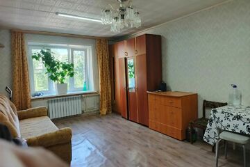 Комната, (всего 2 ком.), 43 м², 3/9 эт.