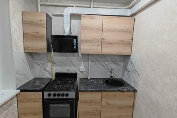 2-к квартира, 42 м², 1/5 эт.