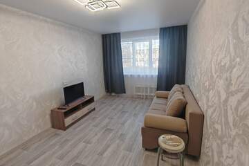 2-к квартира, 42 м², 1/5 эт.