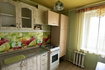 2-к квартира, 56 м², 1/9 эт.