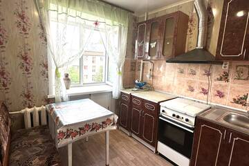 2-к квартира, 42,3 м², 3/5 эт.