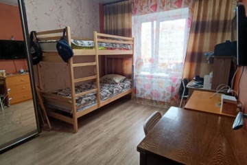 2-к квартира, 60 м², 3/5 эт.