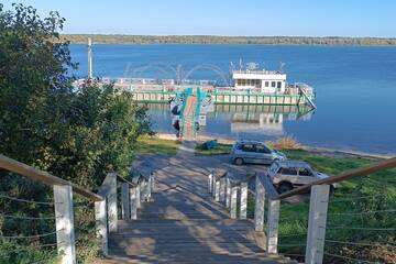 Отдельно стоящее здание, 1400 м²