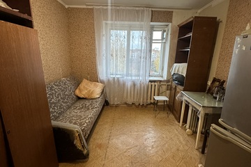 Комната, (всего 4 ком.), 13 м², 5/5 эт.