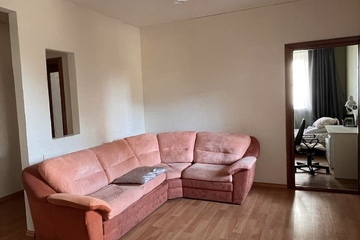 2-к квартира, 74,2 м², 1/7 эт.