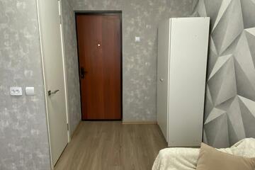 Комната, (всего 4 ком.), 18 м², 4/5 эт.