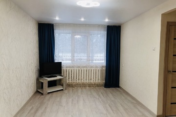 2-к квартира, 43 м², 1/5 эт.