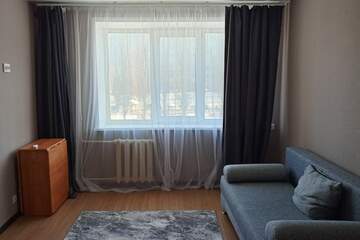 Комната, (всего 10 ком.), 17 м², 4/5 эт.