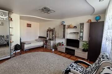 1-к квартира, 40 м², 3/5 эт.