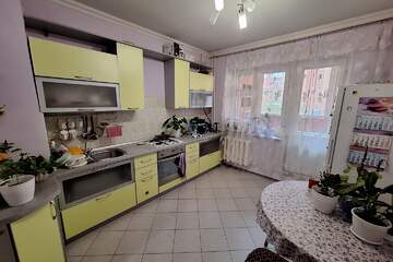 2-к квартира, 64 м², 2/9 эт.