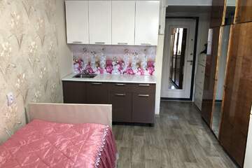 Комната, (всего 2 ком.), 13,5 м², 2/9 эт.