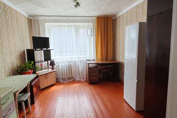 Комната, (всего 4 ком.), 13 м², 3/5 эт.